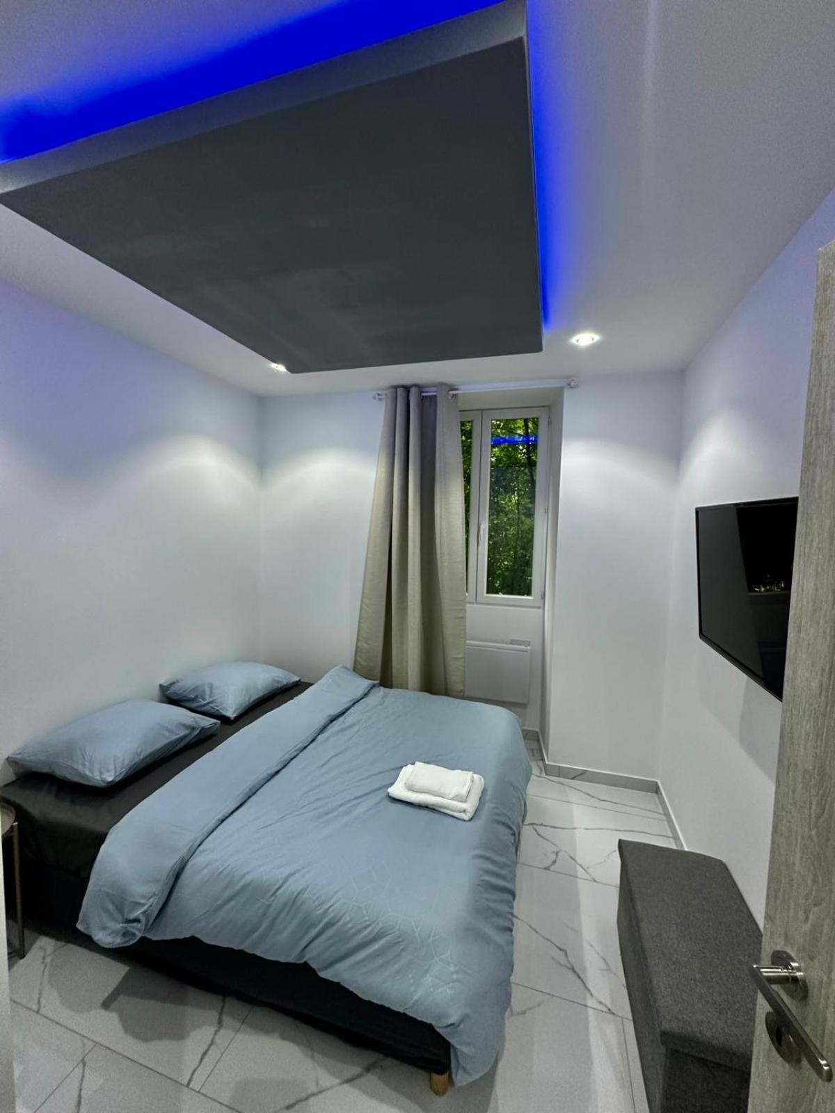 Suite Cosy Chic Saint-Claude Bagian luar foto