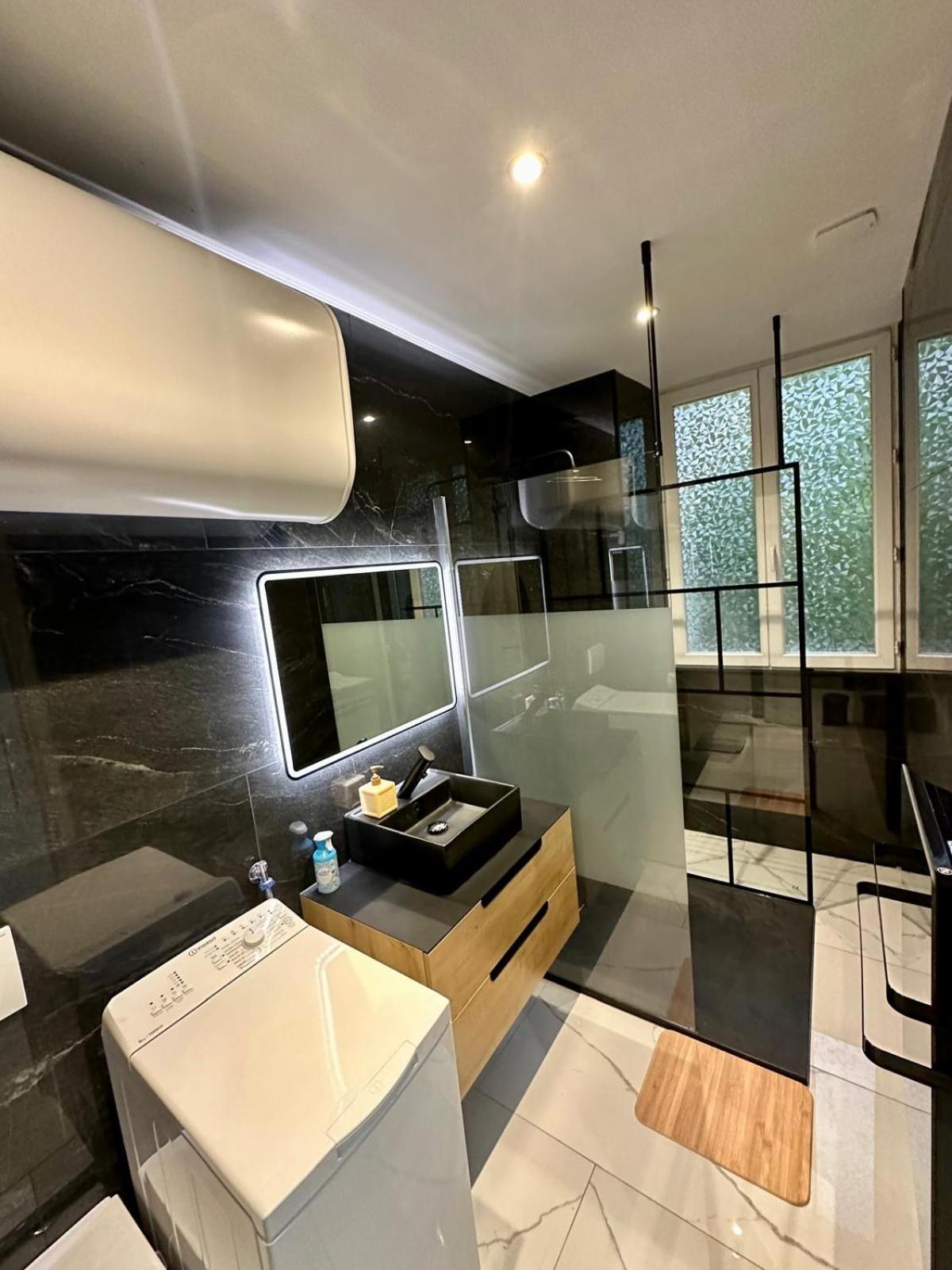 Suite Cosy Chic Saint-Claude Bagian luar foto