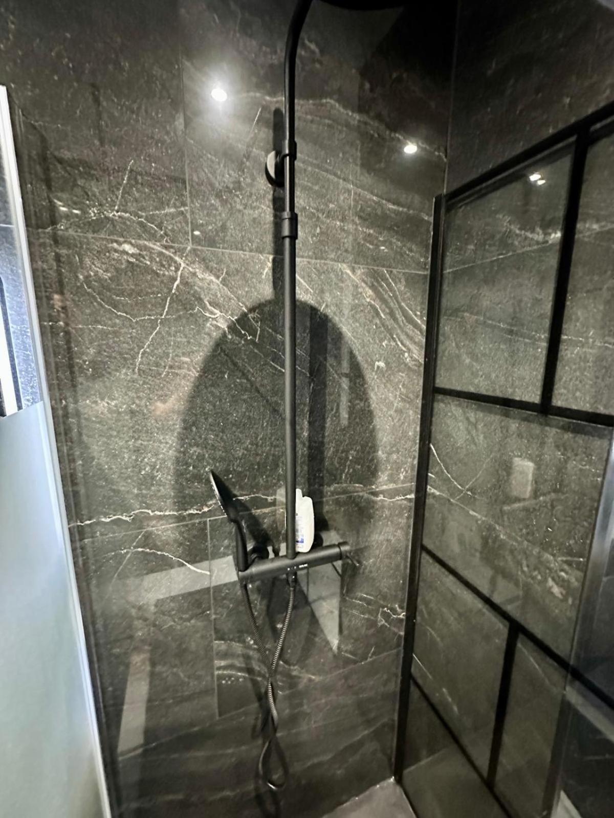 Suite Cosy Chic Saint-Claude Bagian luar foto